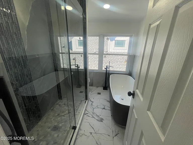 111 Fielder Ave — Photo 20