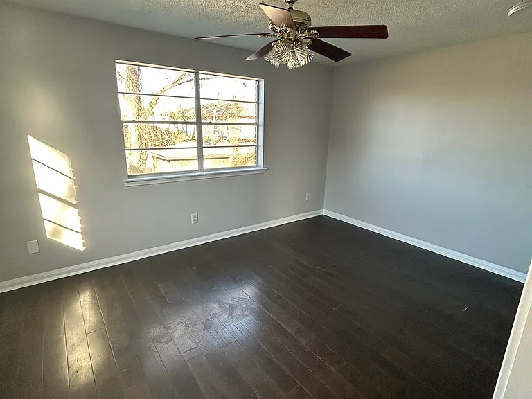 2745 Tupelo St — Photo 20