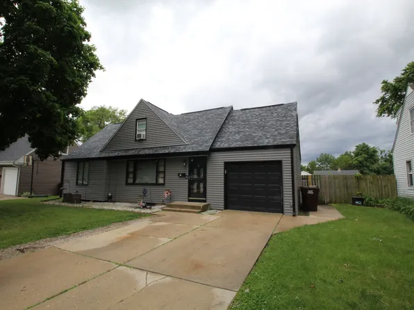 321 Hosmer St, Loves Park, IL 61111