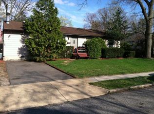 205 Elaine St, Lakewood, NJ 08701