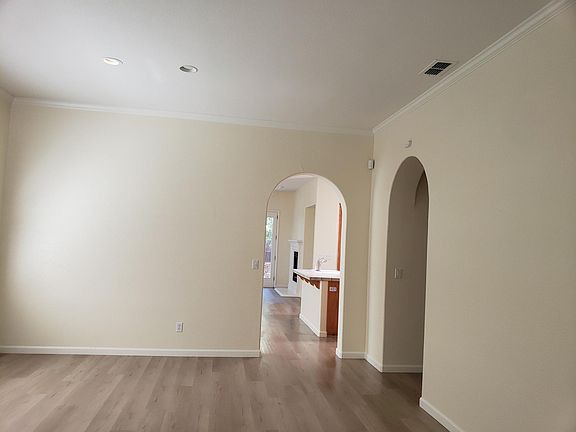3rd image of 4739 Savoie Way