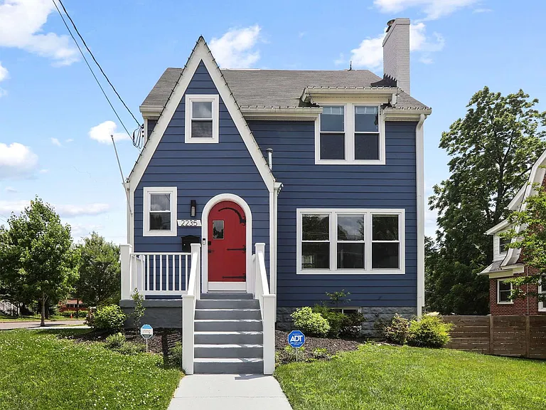 2235 Quincy St NE — Photo 25