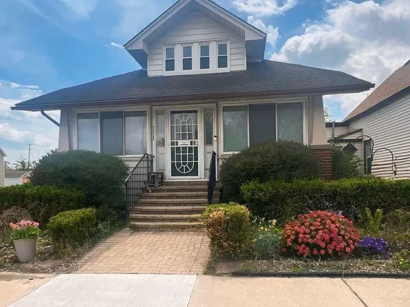 111 Robertson St, Mount Clemens, MI 48043