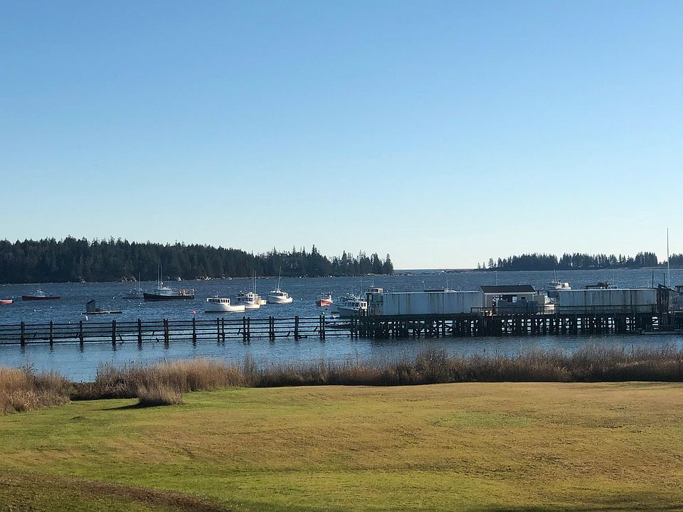 Watch the lobstermen come and go in the harbor.