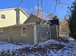 6883 62nd St, South Haven, MI