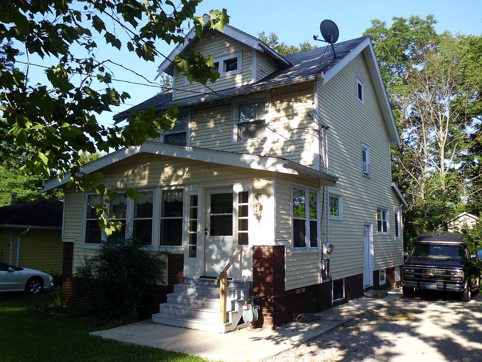 1st image of 9874 Emerson Ave