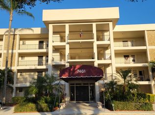 7461 W Country Club Dr N APT 108, Sarasota, FL 34243