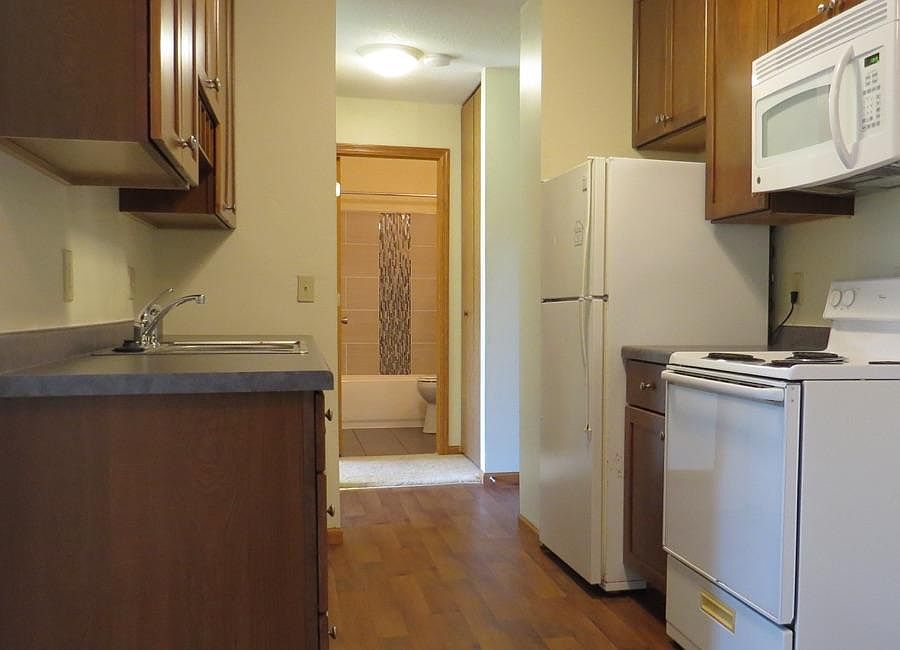 1st image of 3933 Valley View Dr S APT 103