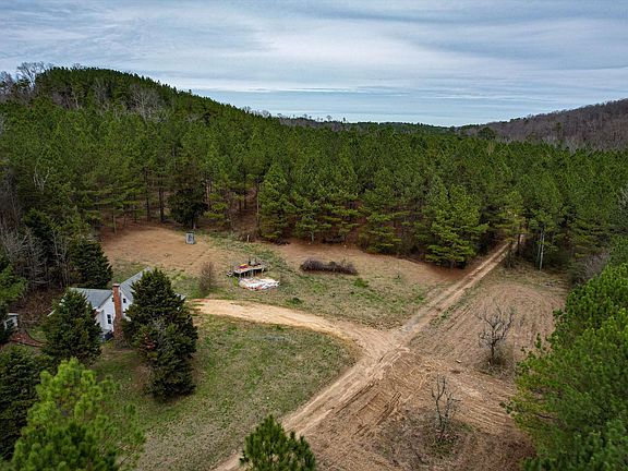 5th image of 156 Henderson Rd