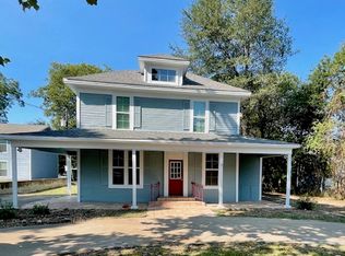 1308 Greenville St, Commerce, TX 75428