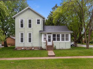 805 N State St, Appleton, WI 54911