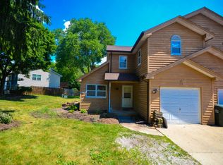 313 S Gilbert St, South Elgin, IL 60177