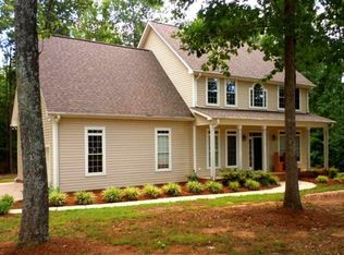 7406 Fairhaven Rd, Greensboro, NC 27455