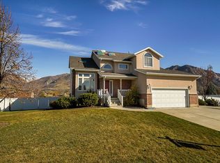 1422 N 100 E, Harrisville, UT 84404