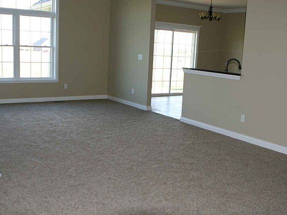 4th image of 2942 Megan Dr