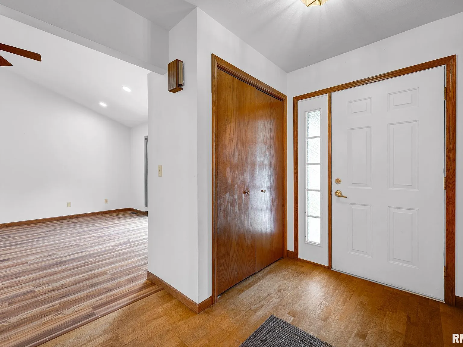 4 bed, 3.0 bath, 2082 sqft, $2,750 — Photo 3