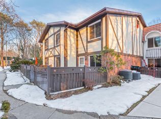 845 Golf Ln, Medford, NY