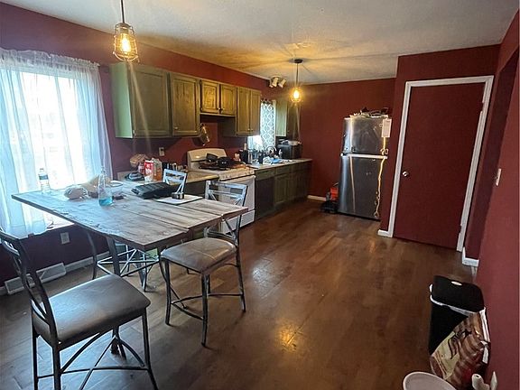 3rd image of 16 Rio Dr