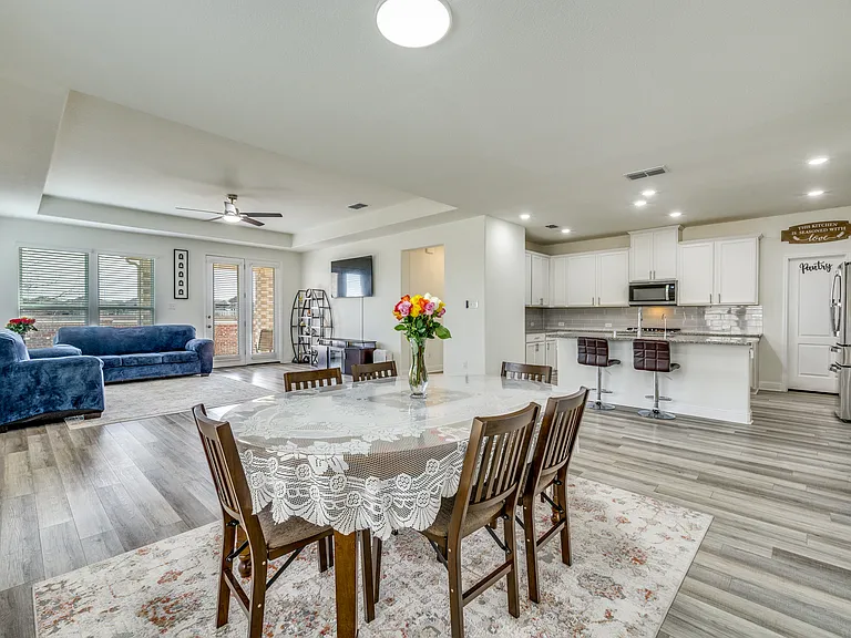 4128 Wood River Trl — Photo 9