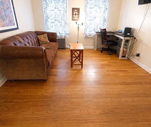 4th image of 32 Colony Rd #1-A