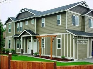 1093-1097 SW Halsey St, Troutdale, OR