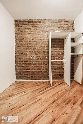 Rented by Metropolitan Property Group | media 35