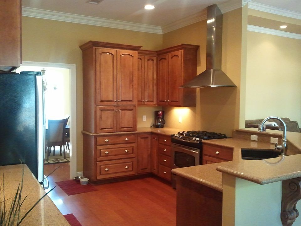 1st image of 210 Northwood Ln