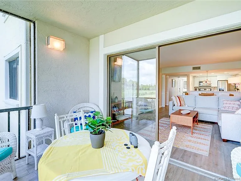 5553 NE Gulfstream Way — Photo 28