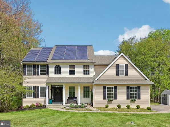 5025 Deer Dr, Downingtown, PA 19335