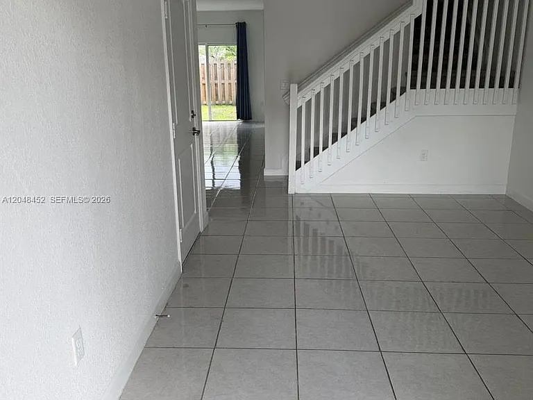 2616 SE 10th St #2616 — Photo 4