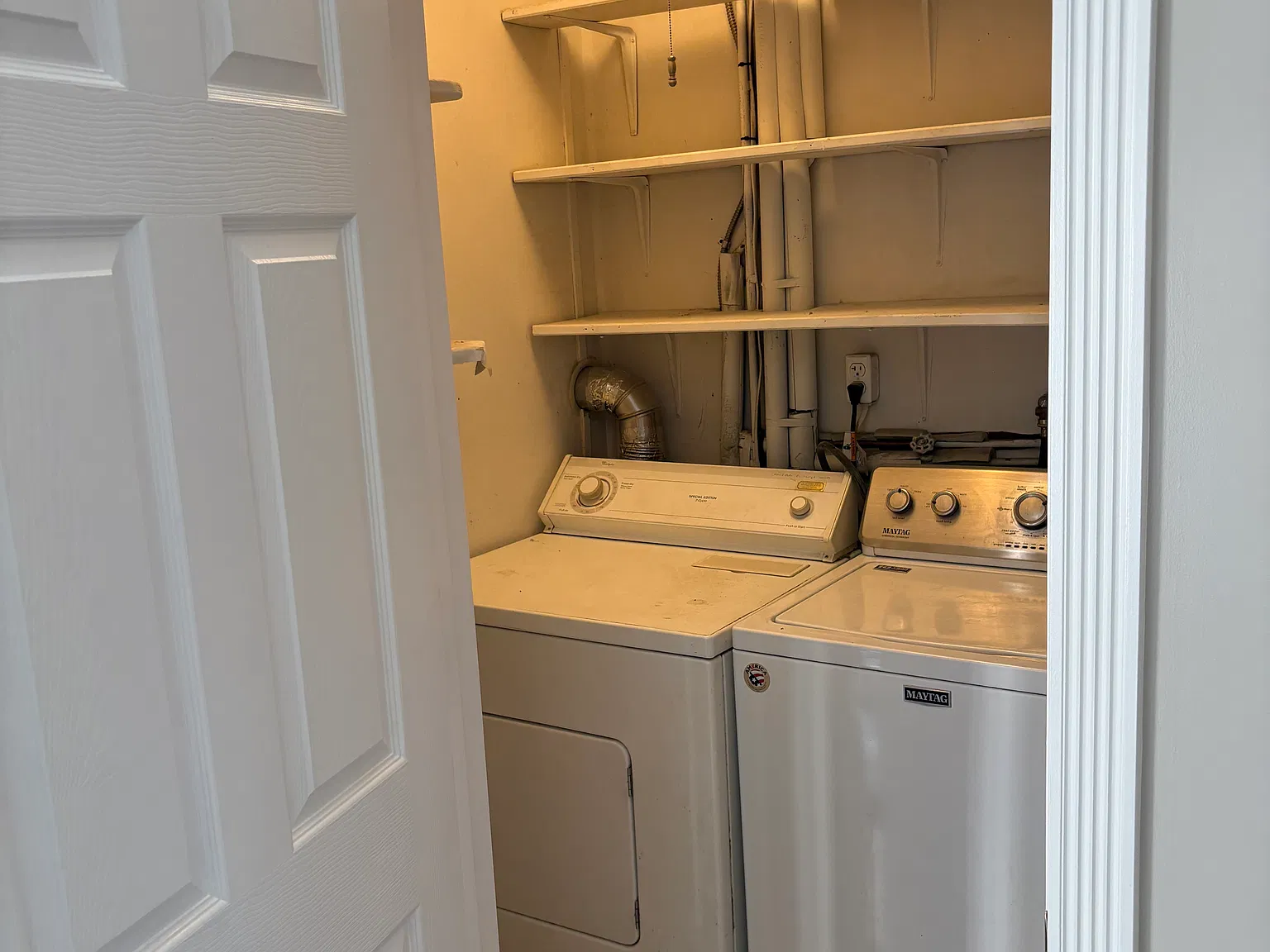 3 bed, $2,500 — Photo 2