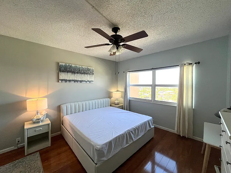880 Mandalay Ave #802 — Photo 44
