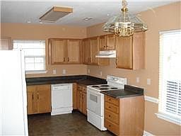 3rd image of 3108 Langley Dr