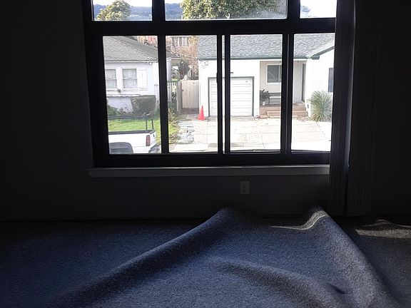 2nd image of 714 Easton Ave APT 1