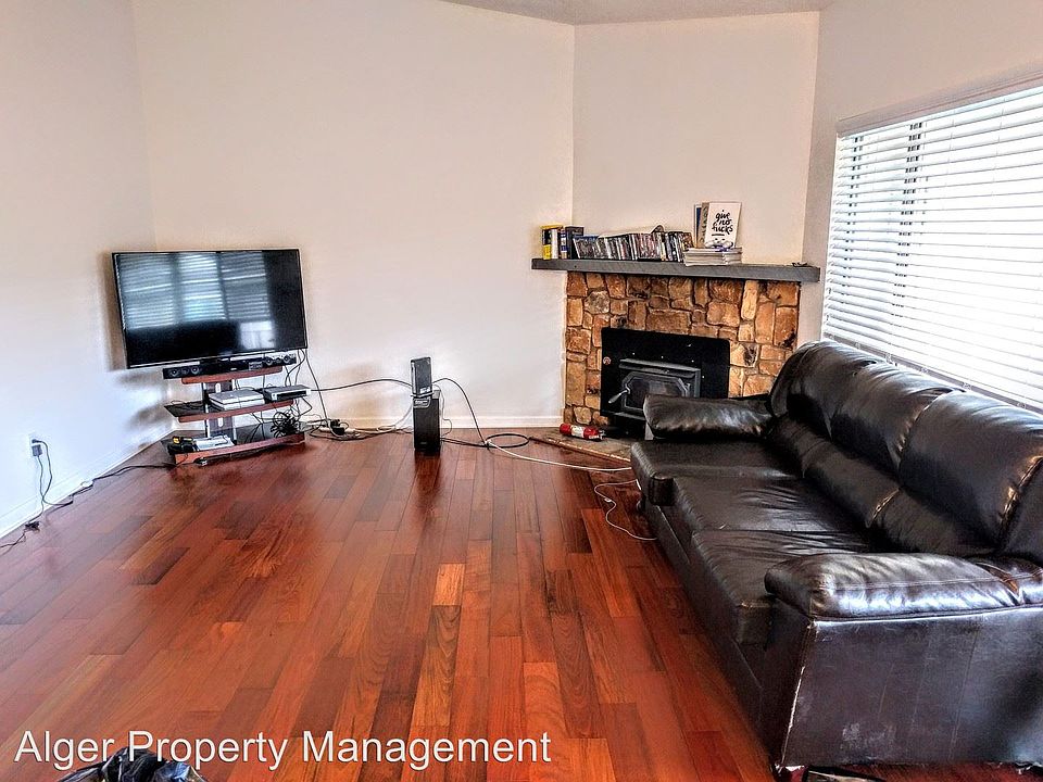 1st image of 26425 Pennsylvania Ave NE Unit A21