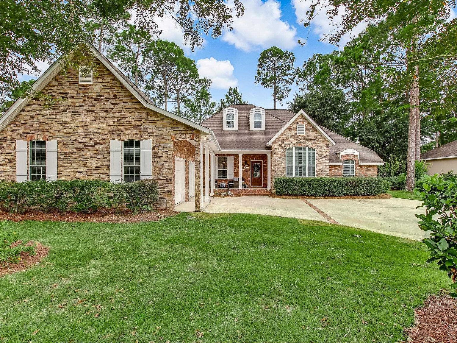 231 Osprey Cir