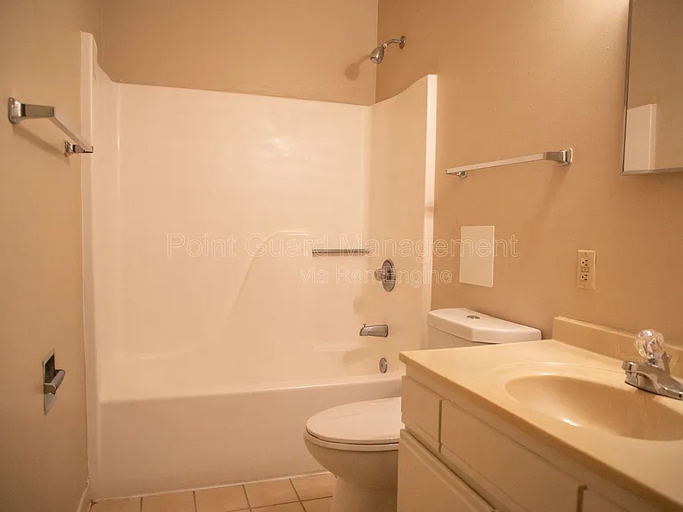 Langston Apartments - Bricktown — Photo 24