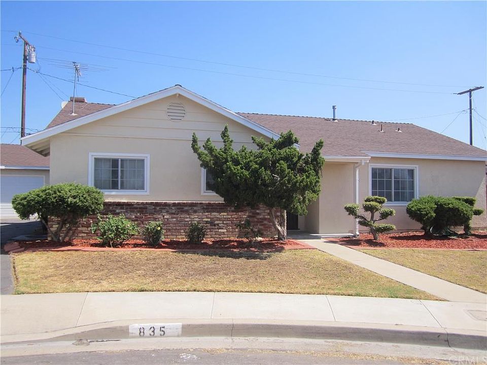 1st image of 835 Holly Oak Pl