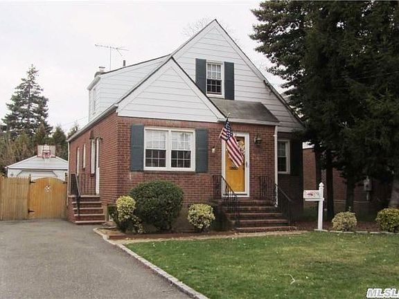 2nd image of 31 Scarcliffe Dr
