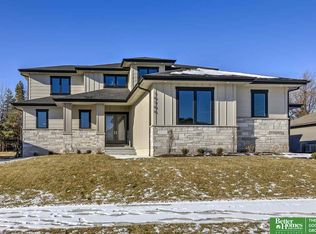 10706 S 176th St, Omaha, NE 68136