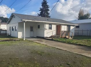 470 1st Ave, Powers, OR