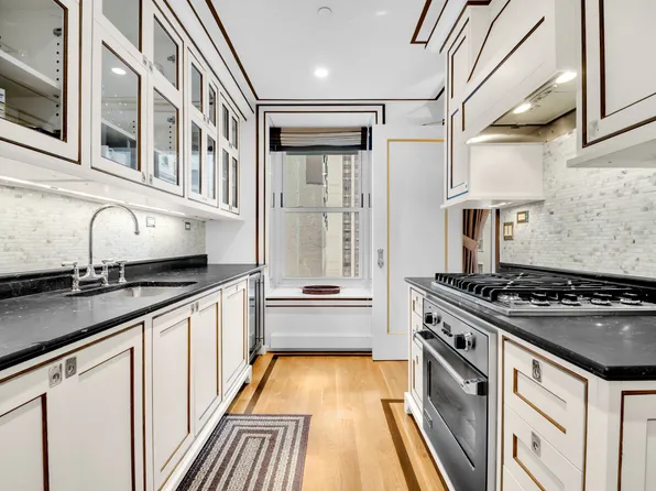 1 Central Park South image 15 of 28