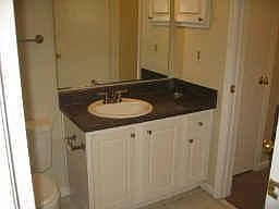 Updated & Clean Bathroom