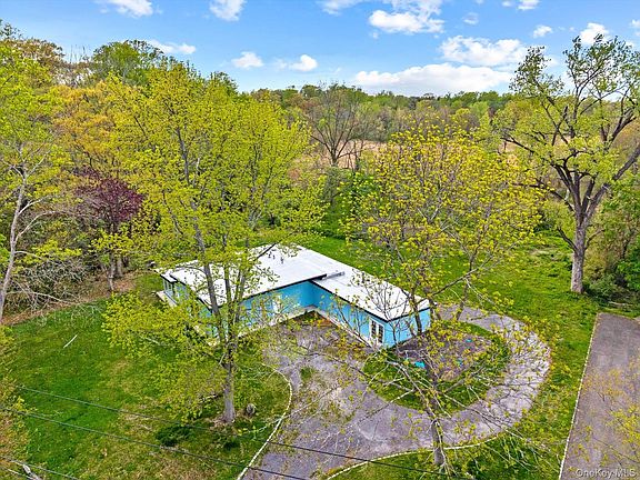 2nd image of 107 Wildwood Road