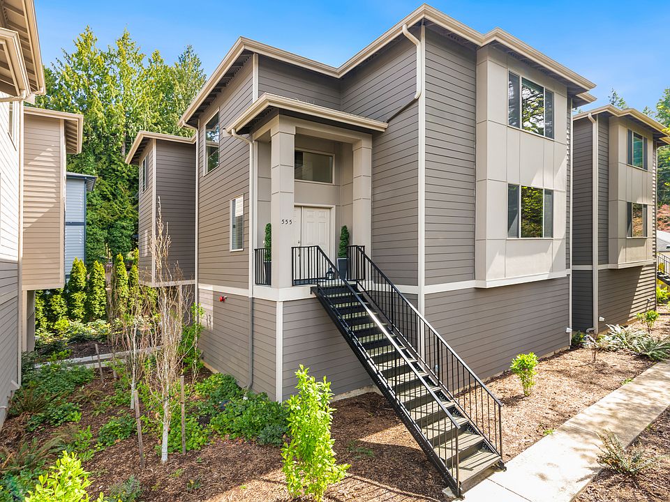 PPIV, Prestige Four, a stand alone luxury townhome.