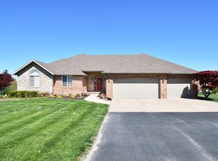 320 Clearspring Rd, Sparta, MO 65753