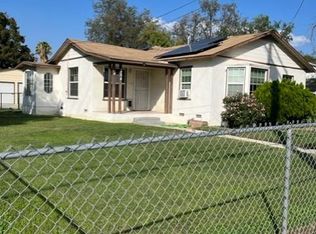 304 E Mayberry Ave, Hemet, CA 92543