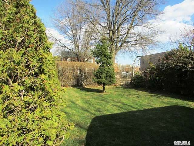 2nd image of 10 Emerson Ave