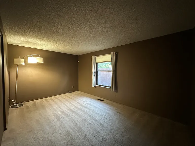 1500 Ellendale Ct — Photo 14