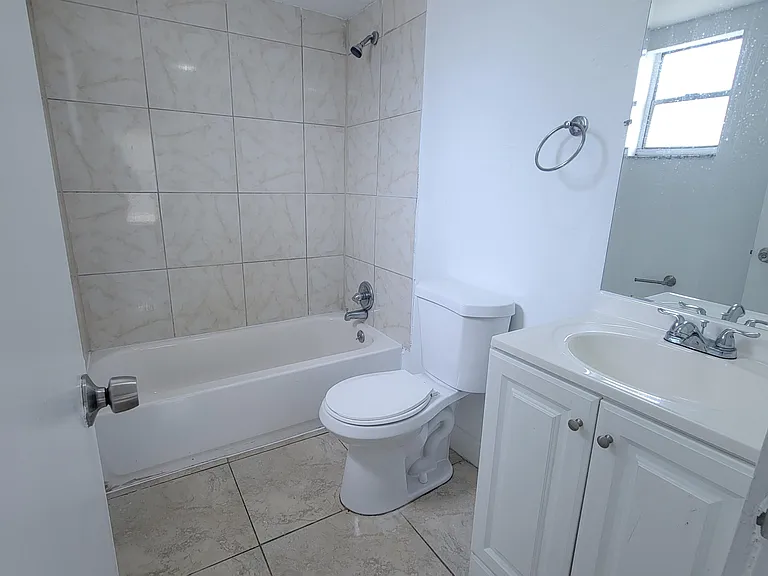 2800 NW 56th Ave #G107 — Photo 15